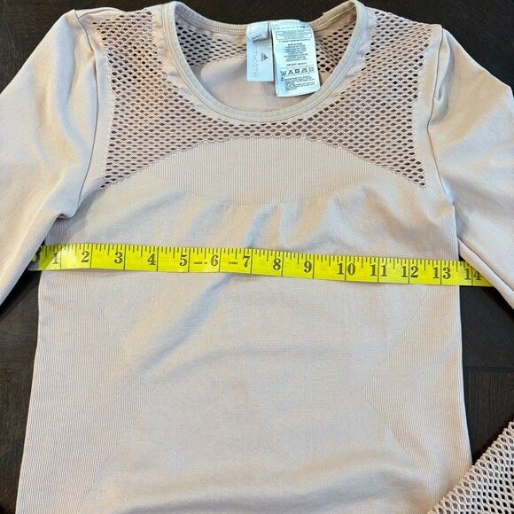 Adidas by Stella McCartney Seamless Perforated Breathable Top Athletic Size S - Picture 7 of 8
